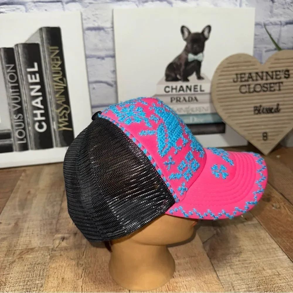 Embroidered trucker hat - Picture 5 of 9